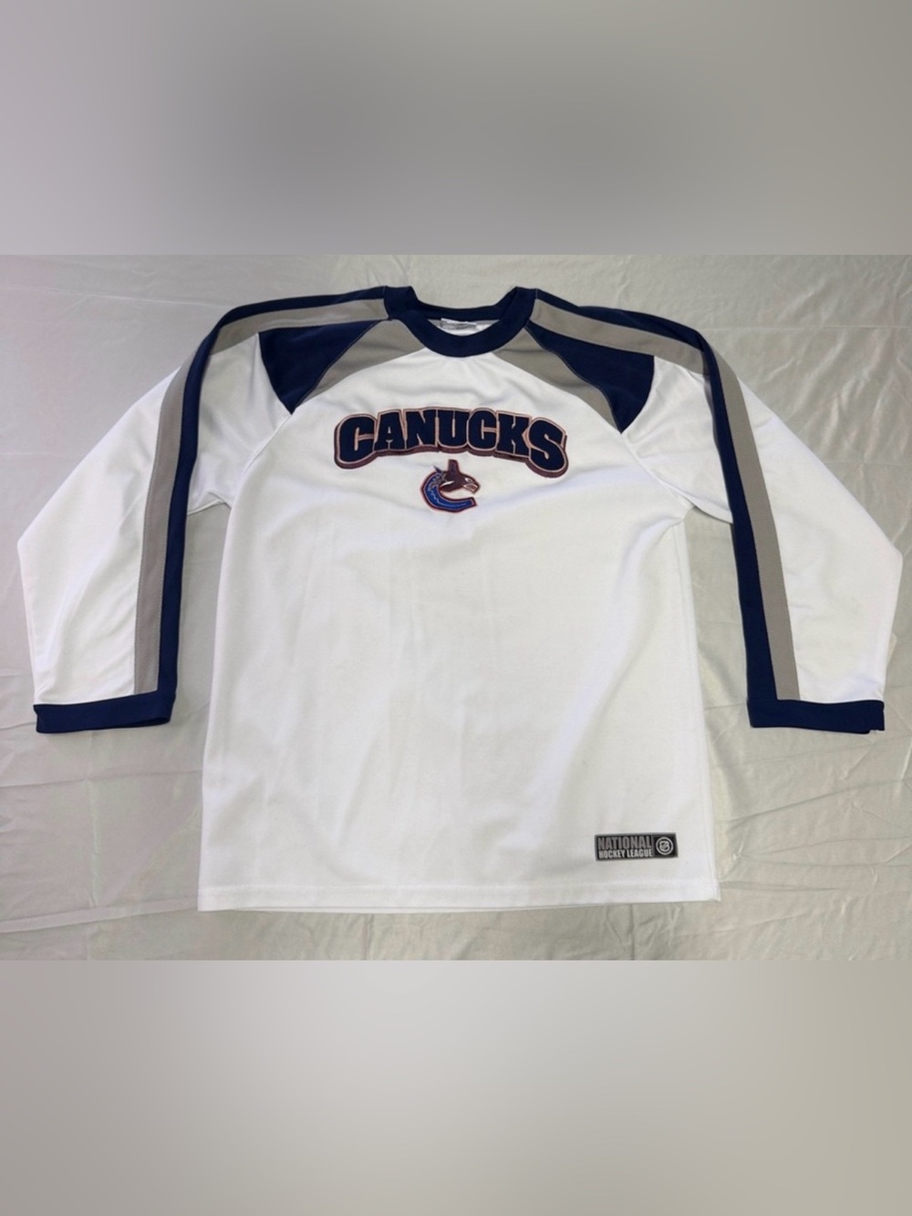 Vancouver Canucks White & Navy Long-Sleeve Kids Hockey Top